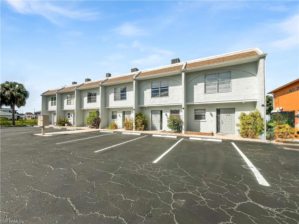 CORAL BAYVIEW CONDO - Residential