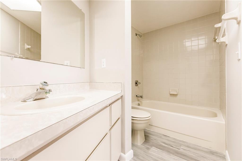 CORAL BAYVIEW CONDO - Residential