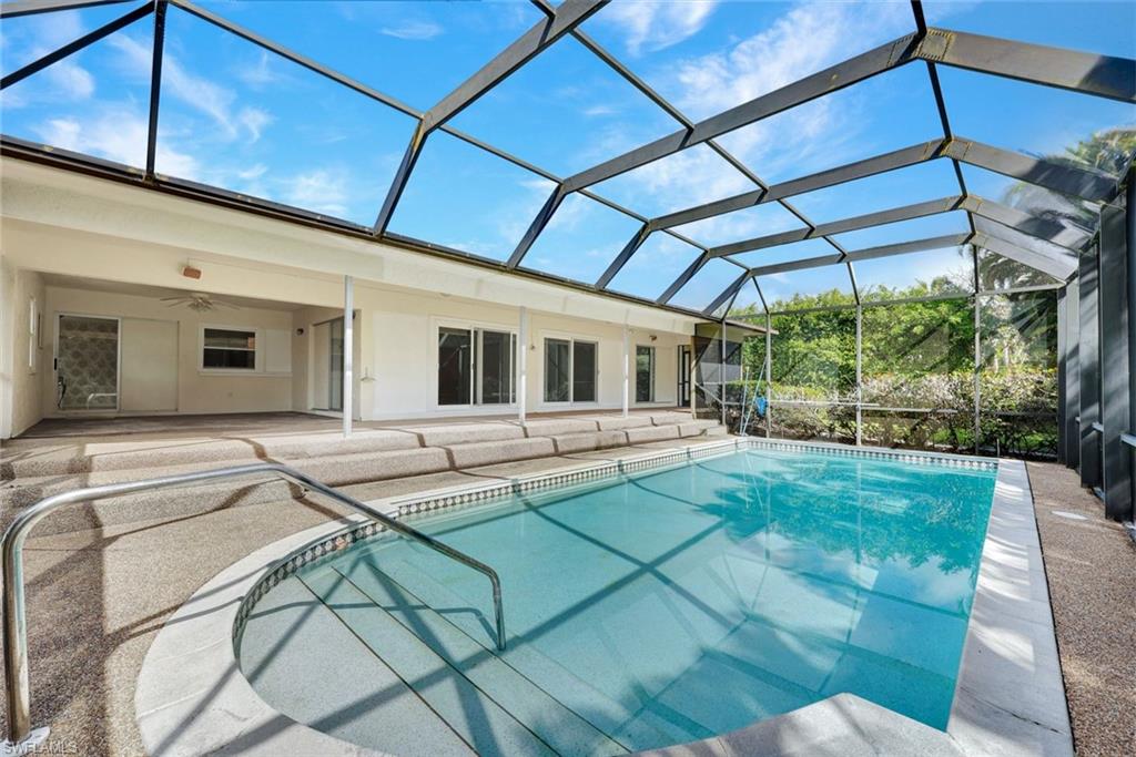 MARCO BEACH - Residential