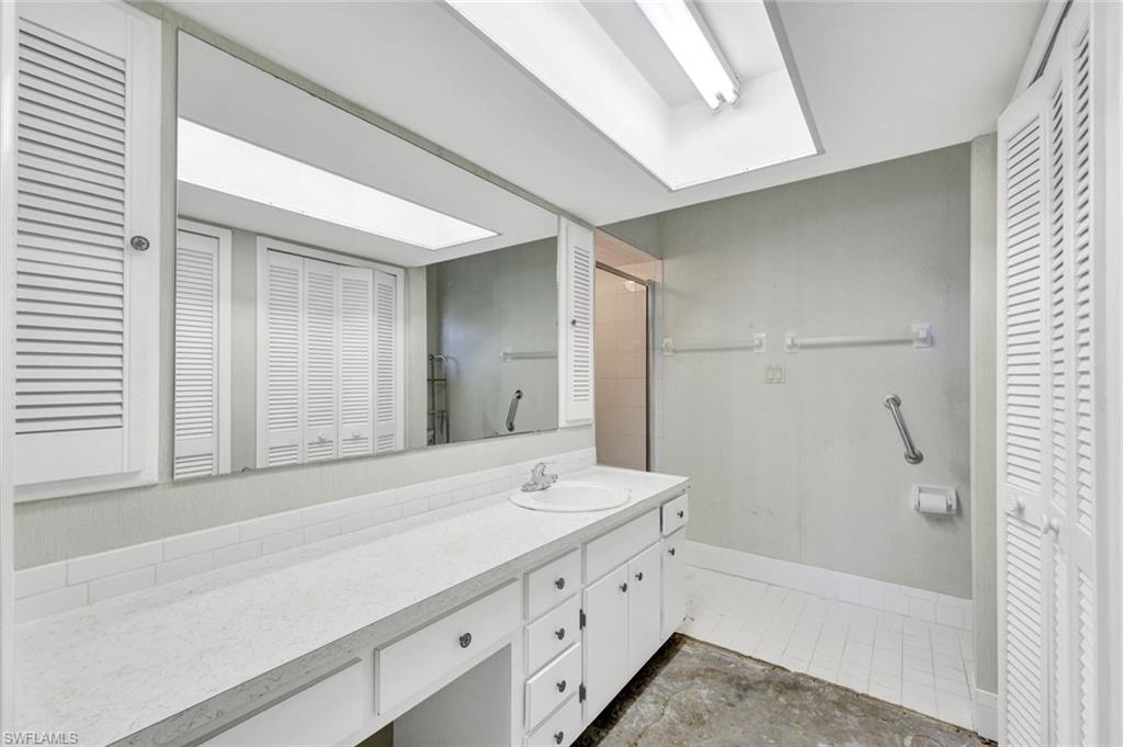 MARCO BEACH - Residential