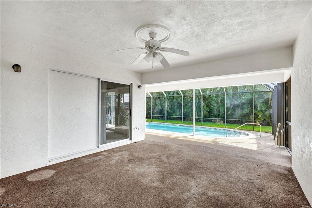 MARCO BEACH - Residential