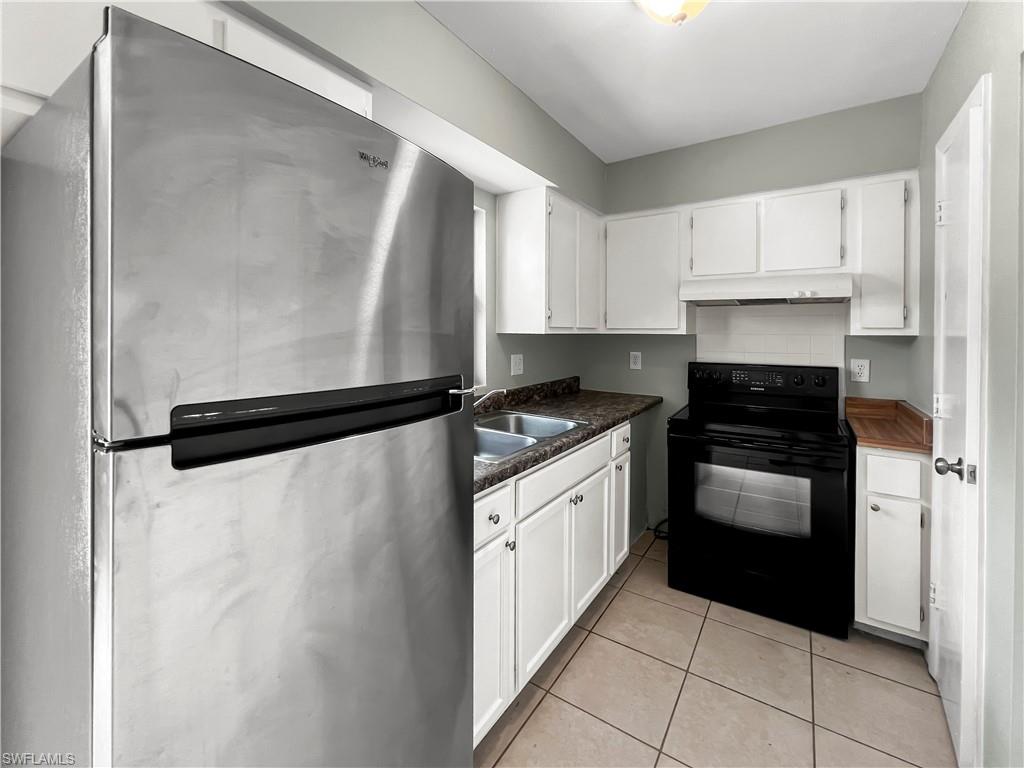 SAN CARLOS PARK - Residential Lease