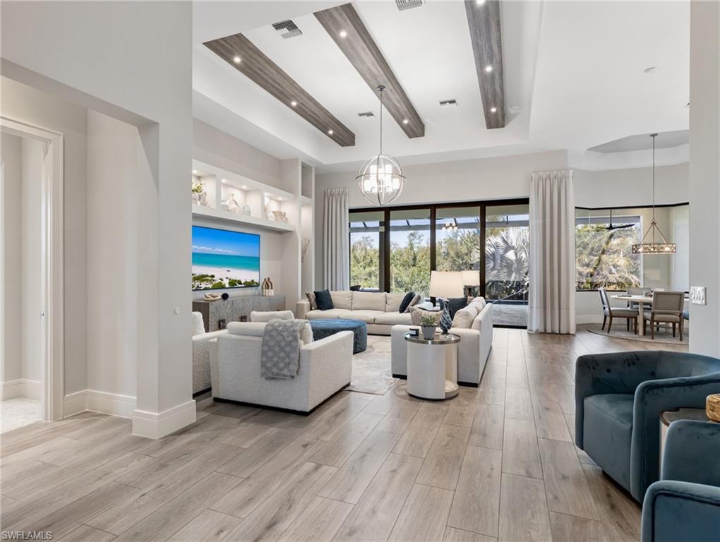 ST. CHARLES HARBOUR - Residential