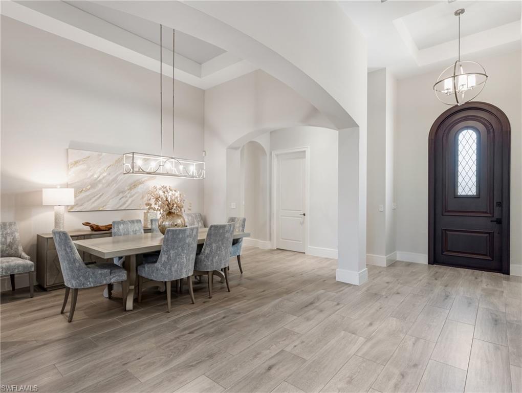 ST. CHARLES HARBOUR - Residential