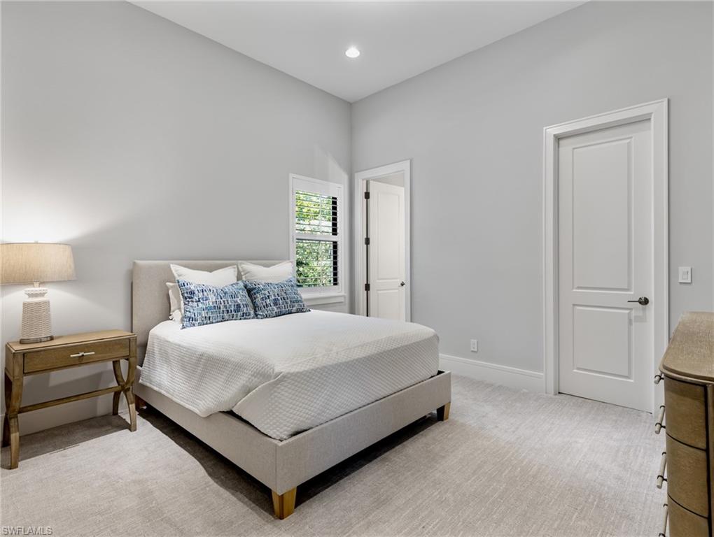 ST. CHARLES HARBOUR - Residential