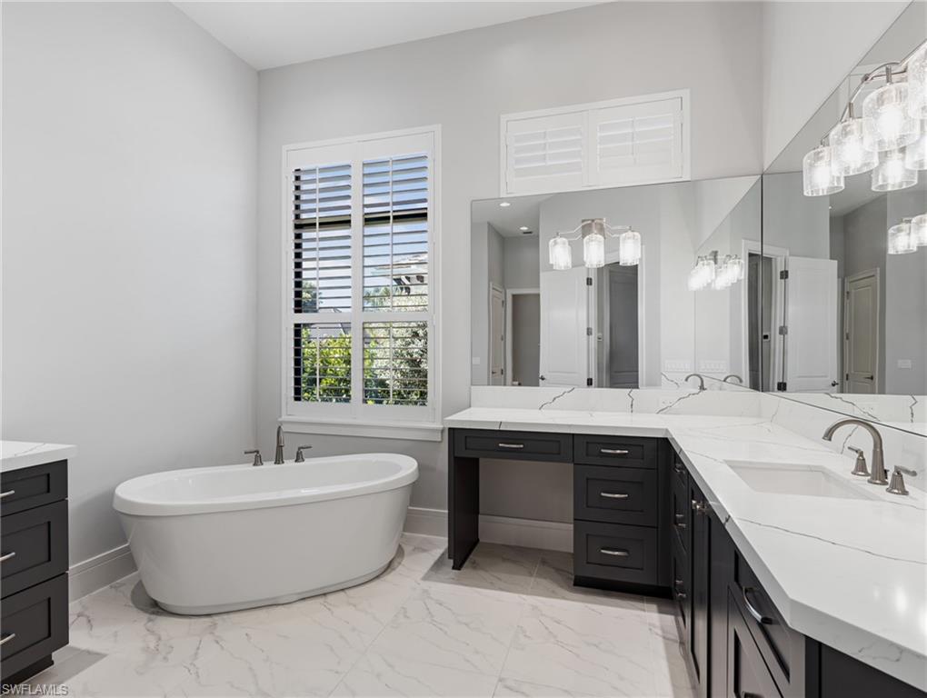 ST. CHARLES HARBOUR - Residential