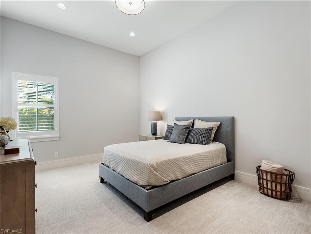 ST. CHARLES HARBOUR - Residential