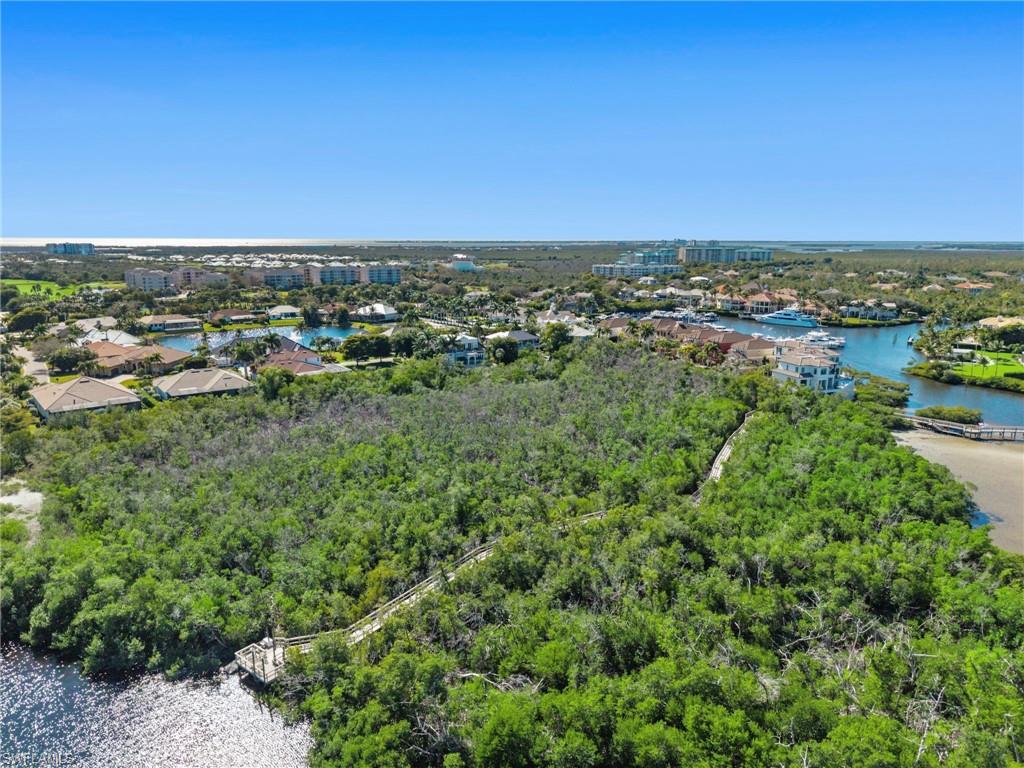 ST. CHARLES HARBOUR - Residential