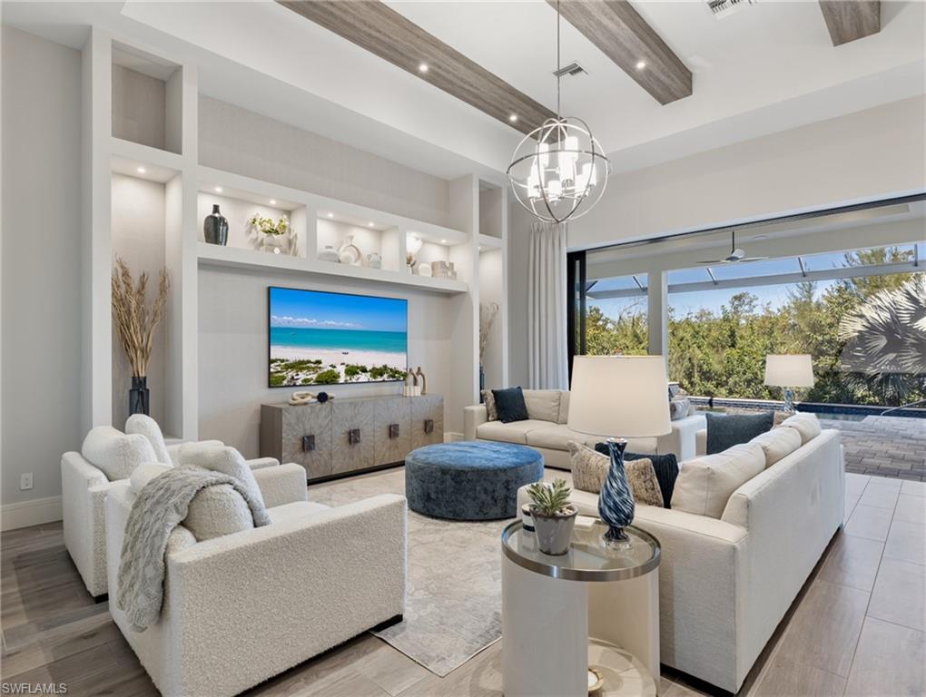 ST. CHARLES HARBOUR - Residential