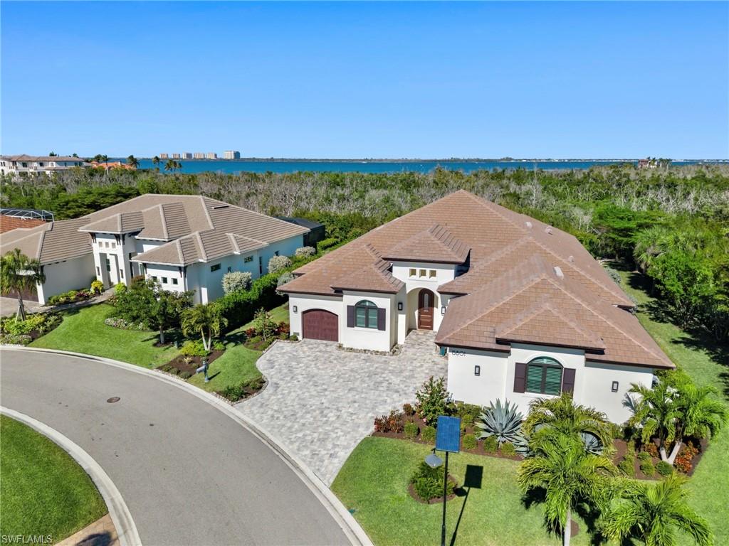 ST. CHARLES HARBOUR - Residential