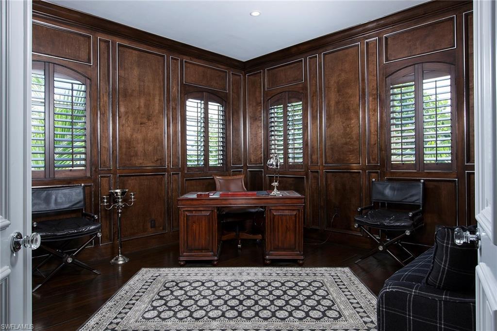 OLDE NAPLES - Residential