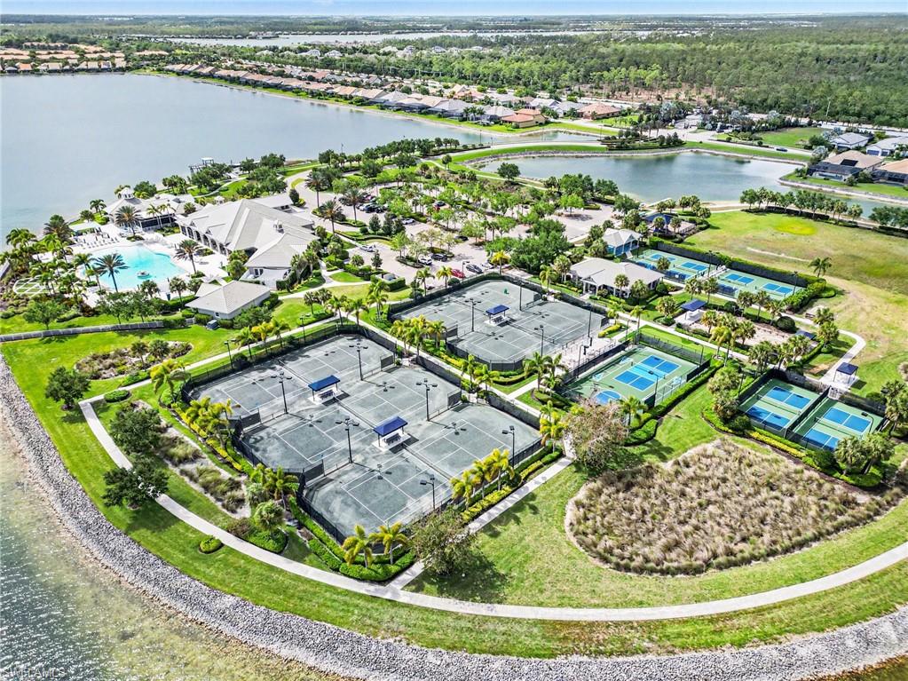 CORKSCREW SHORES - Residential