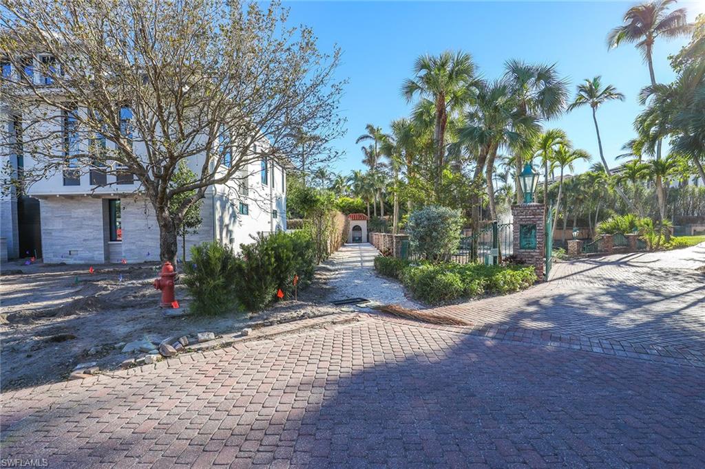 GORDON DRIVE ESTATES - Land