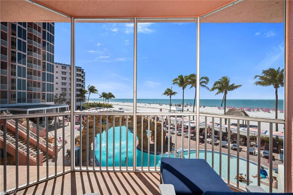 WHITE SAND VILLAS - Residential