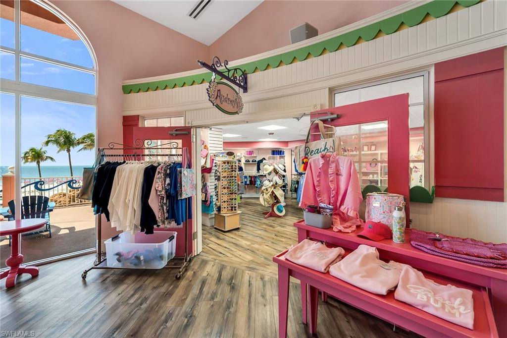 WHITE SAND VILLAS - Residential