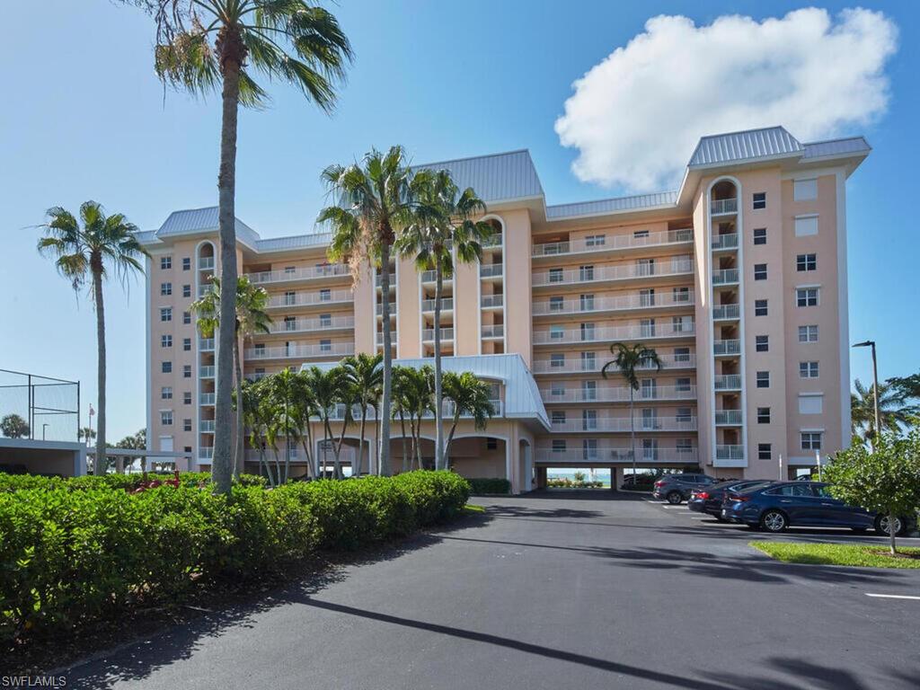 DELA PARK PLACE - Residential