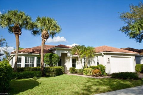 3944 Ruxton RD NAPLES FL 34116