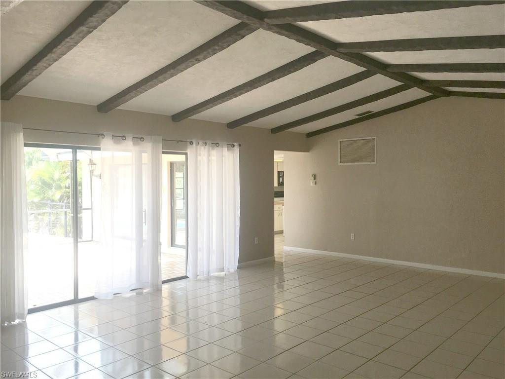 MARCO BEACH - Residential