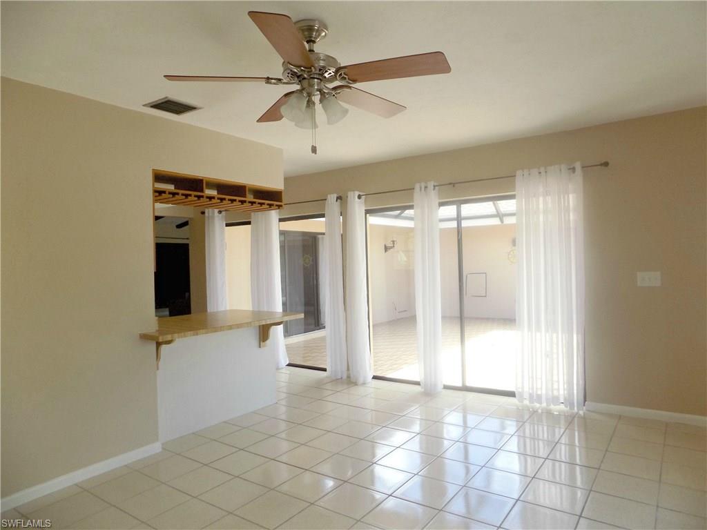 MARCO BEACH - Residential