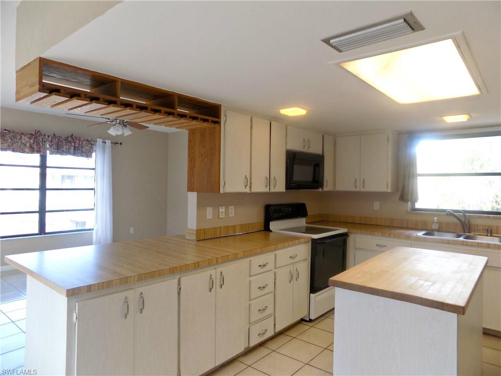 MARCO BEACH - Residential