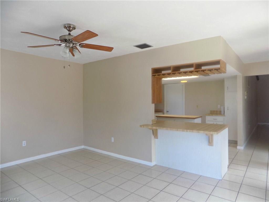 MARCO BEACH - Residential