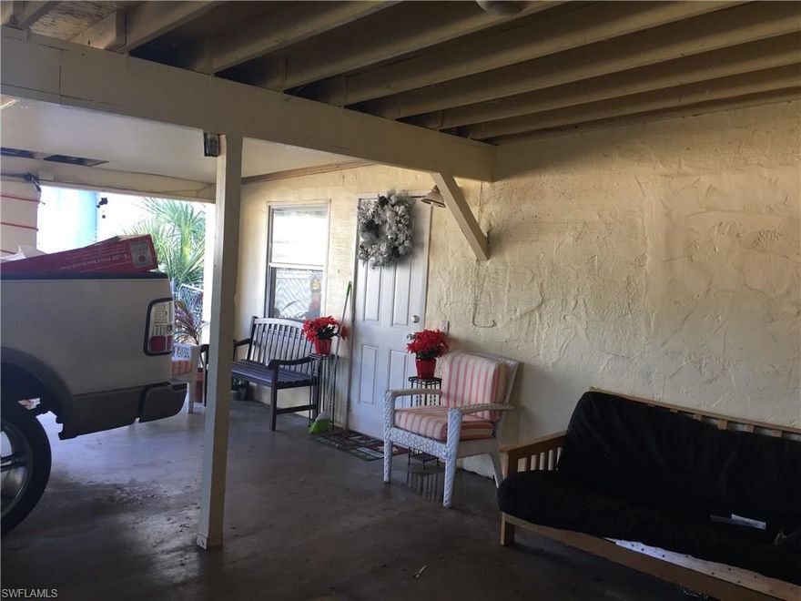 This duplex offers a great rental income! Unit A has 4 bedrooms, 2 bathrooms and it’s rented for $1,000. Unit B has 2 bedrooms, 1 bathroom and it’s rented for $600. They share an attached carport and extra parking in the front. Close to downtown Fort Myers, supermarkets, restaurants, gas stations and with easy access to highway I-75. The best investment opportunity you can get! Call today before it’s gone!