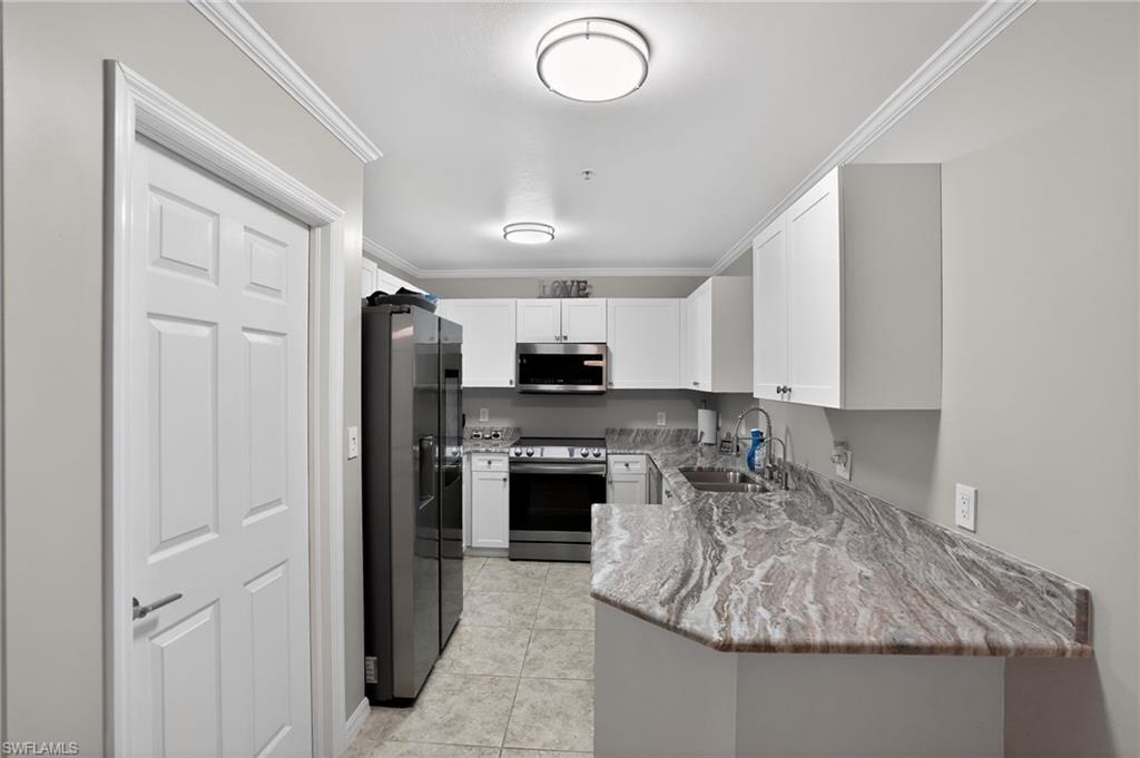 VANDERBILT VILLAS - Residential