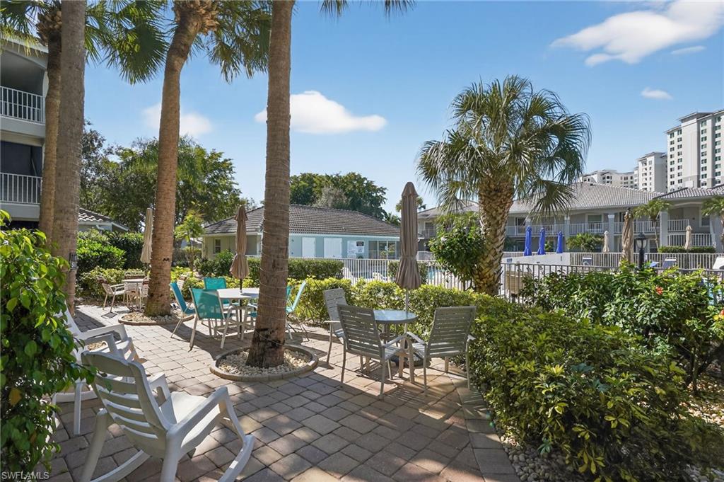 VANDERBILT VILLAS - Residential