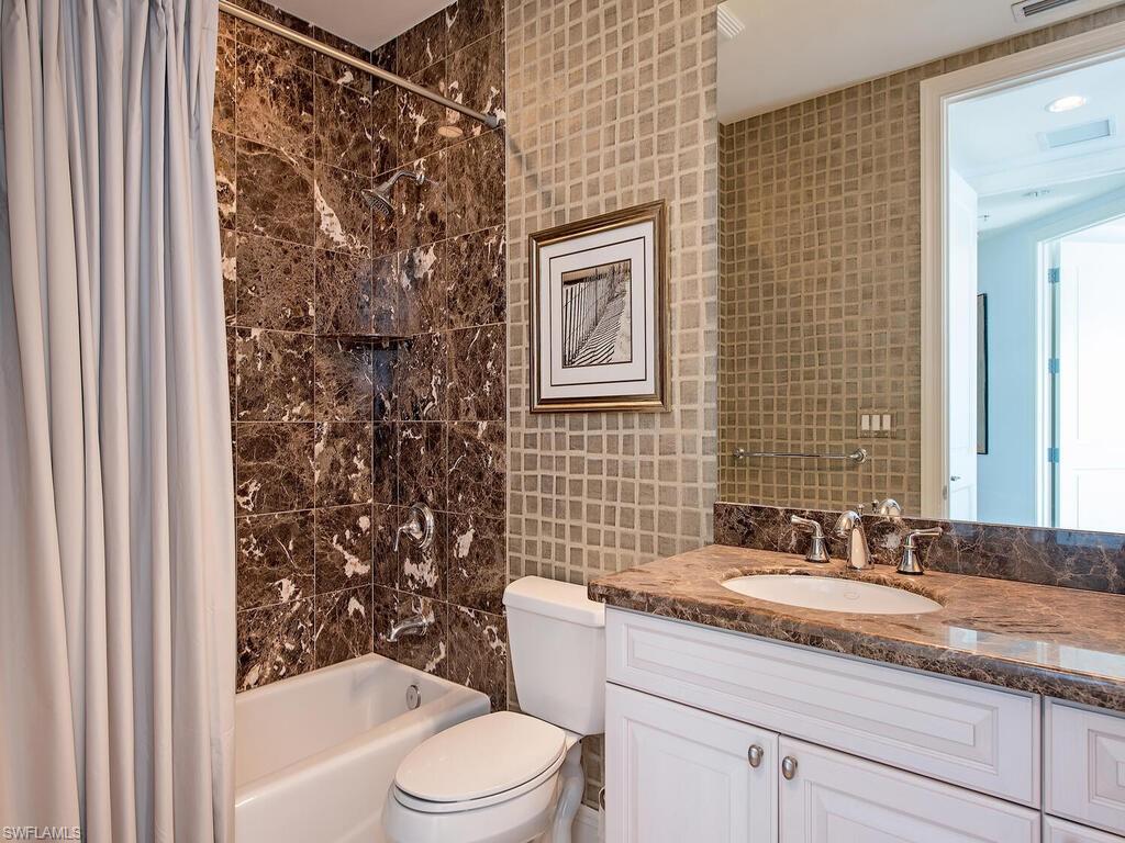 NAPLES BAY RESORT - Residential