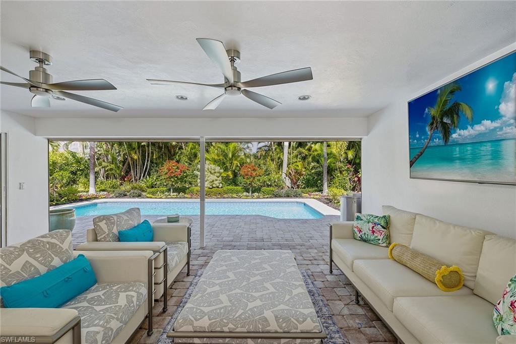 PARK SHORE - Residential