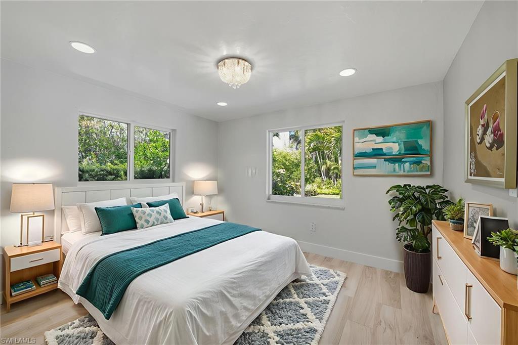 PARK SHORE - Residential