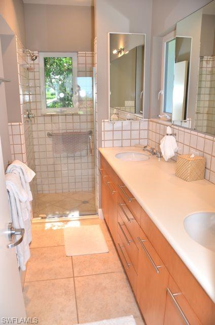 OLDE NAPLES - Residential Lease