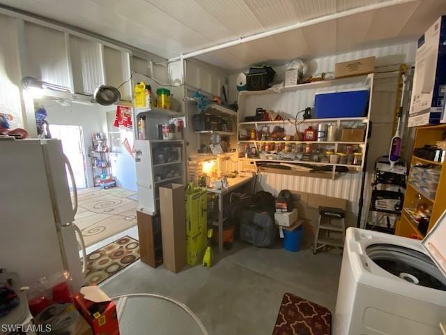 LAUREL ESTATES MOBILE HOME VIL - Residential