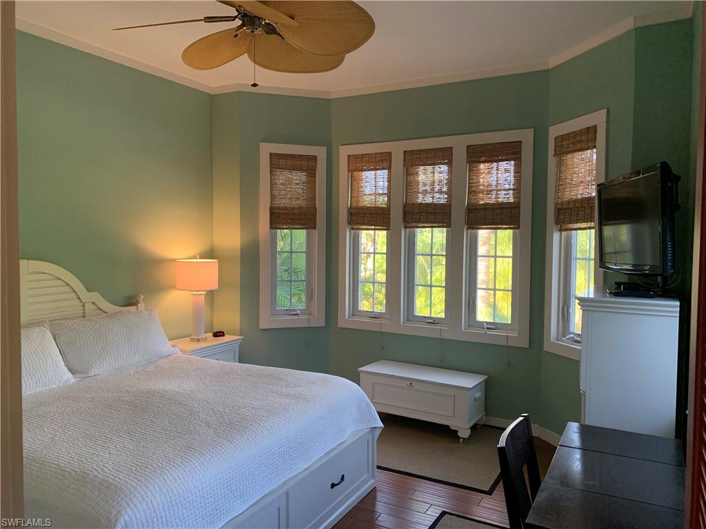 MCPHIE PARK - Residential