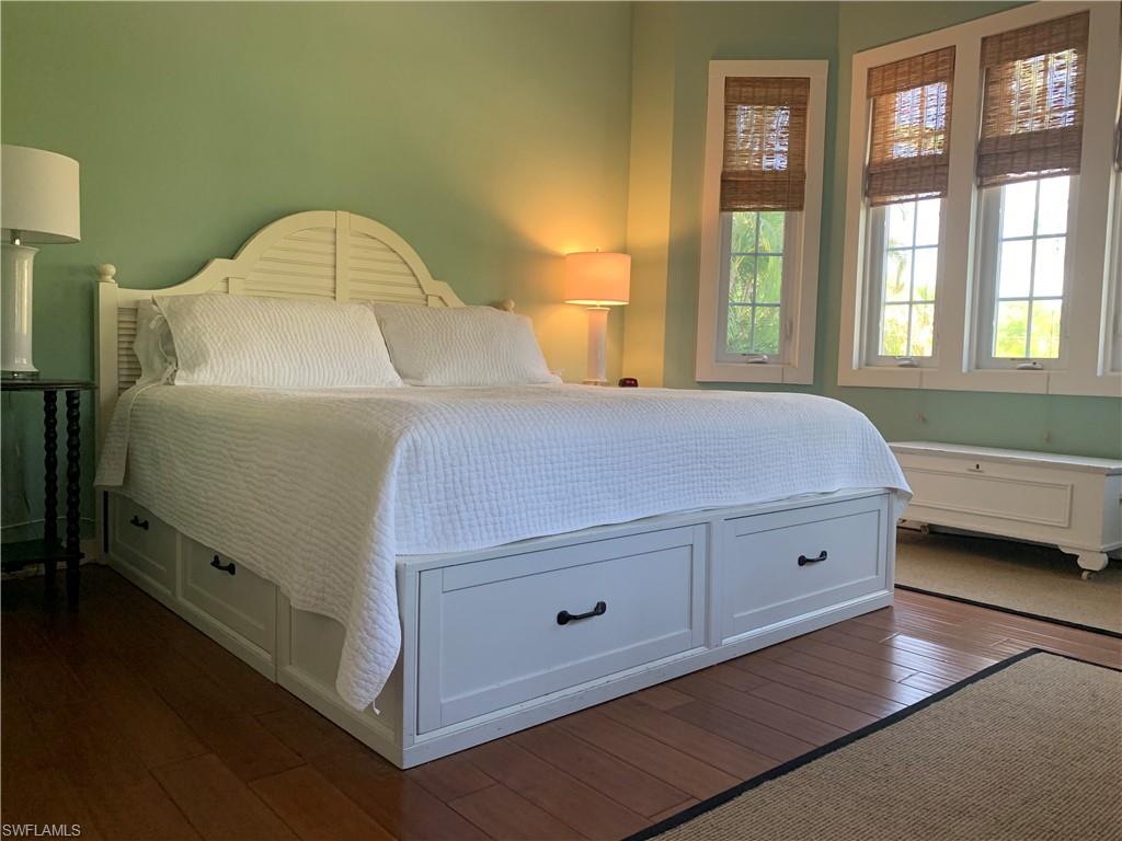 MCPHIE PARK - Residential