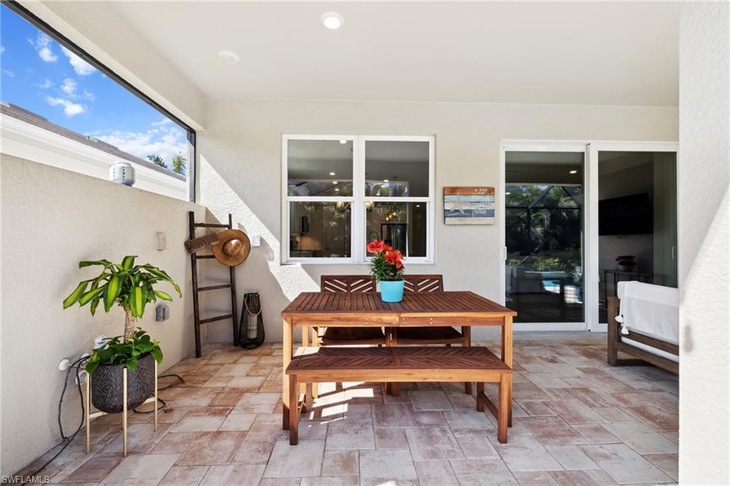 VENETIAN POINTE - Residential