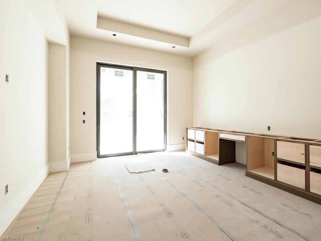 LIVINGSTON WOODS - Residential