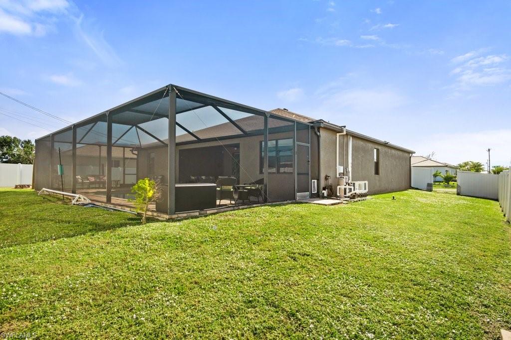 CAPE CORAL - Residential