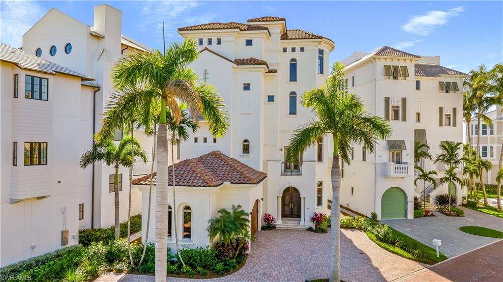 BAREFOOT BEACH - Residential