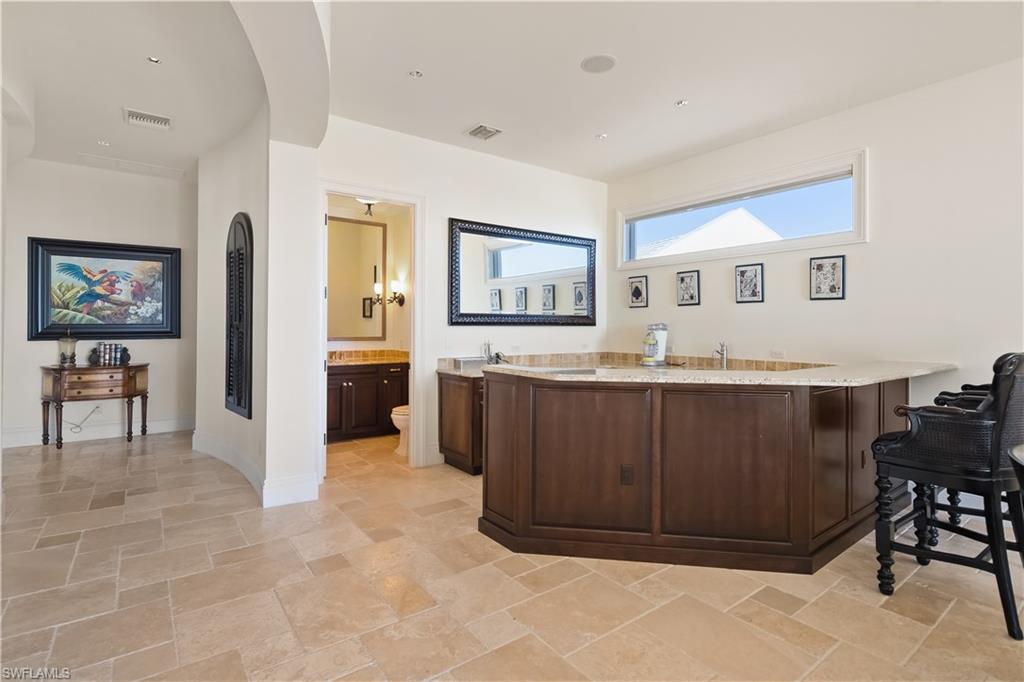 BAREFOOT BEACH - Residential