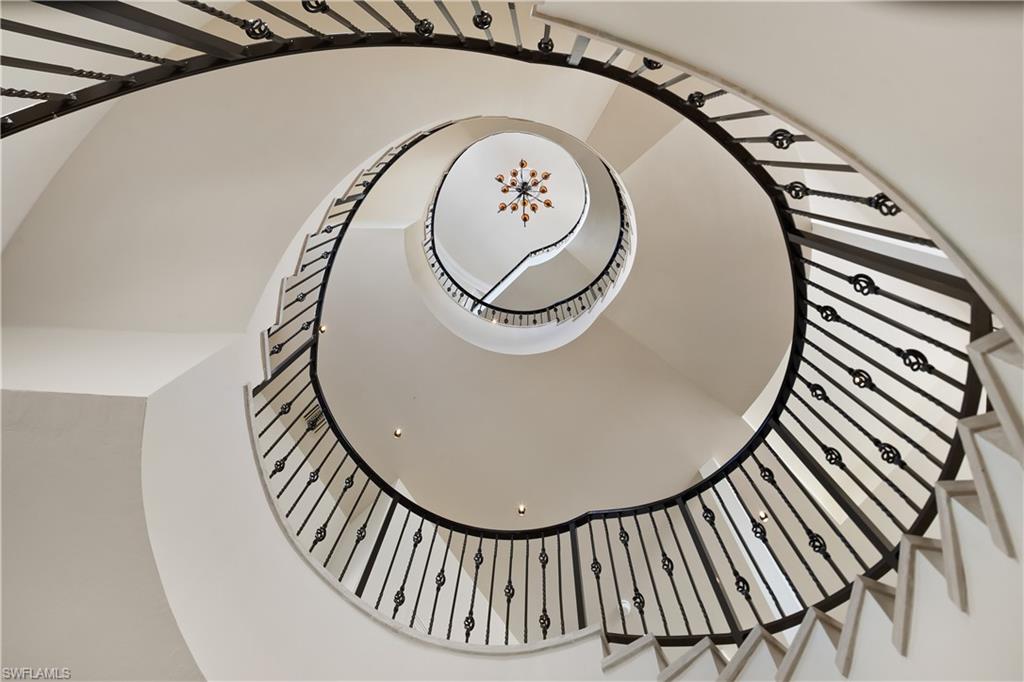 BAREFOOT BEACH - Residential