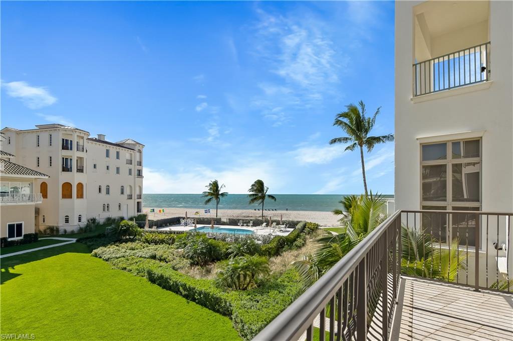 BAREFOOT BEACH - Residential