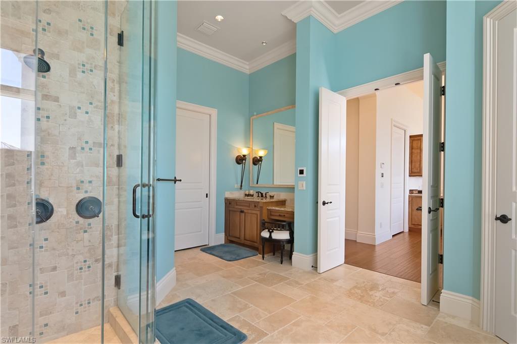 BAREFOOT BEACH - Residential