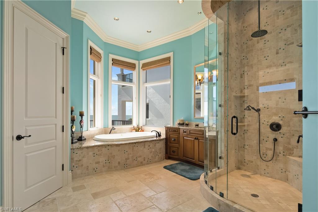 BAREFOOT BEACH - Residential