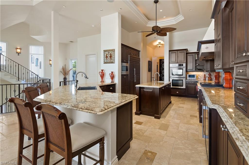 BAREFOOT BEACH - Residential