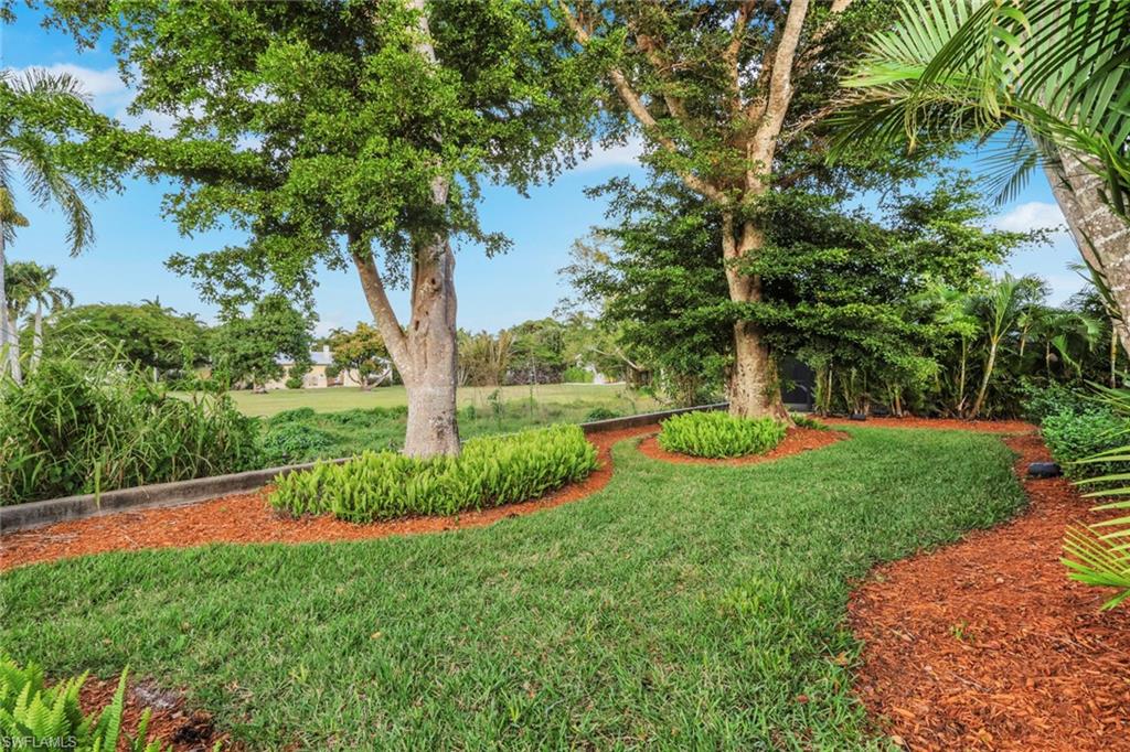 RIVERSIDE YACHT CLUB - Residential