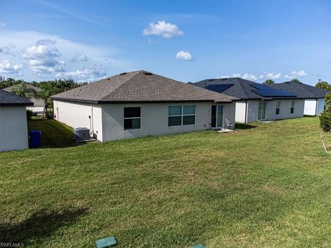 A home in NORTH FORT MYERS