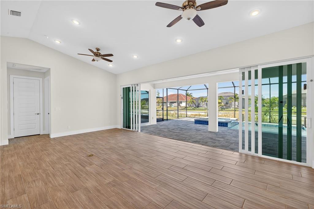 CAPE CORAL - Residential