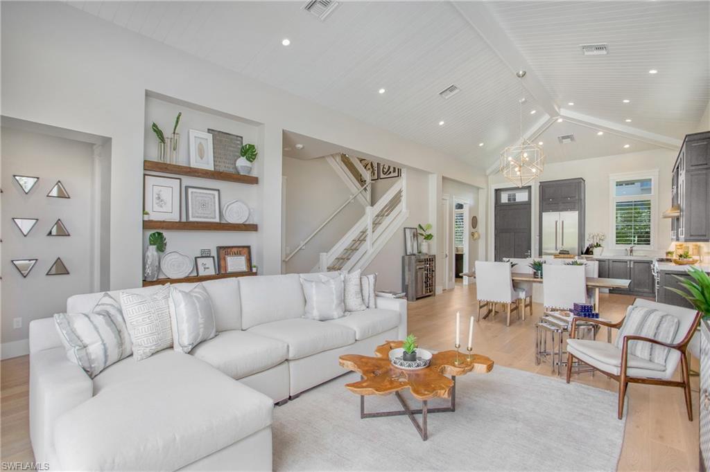 MANGROVE BAY - Residential