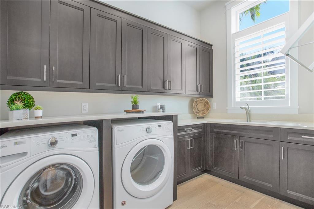 MANGROVE BAY - Residential